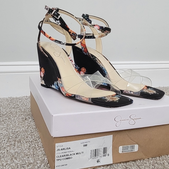 Jessica Simpson Arlisa Wedge Sandal - Picture 2 of 7